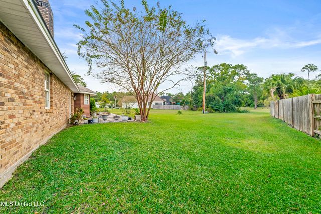 109 Fernwood Drive, Pass Christian, MS 39571