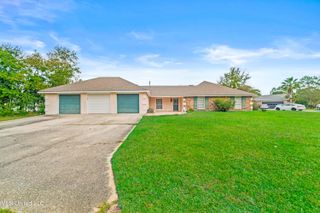 109 Fernwood Drive, Pass Christian, MS 39571