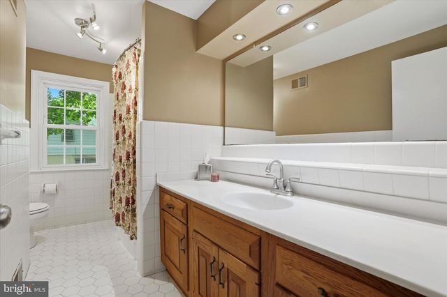 617 PADDOCK RD, Havertown, PA 19083
