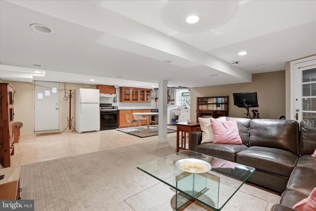 617 PADDOCK RD, Havertown, PA 19083