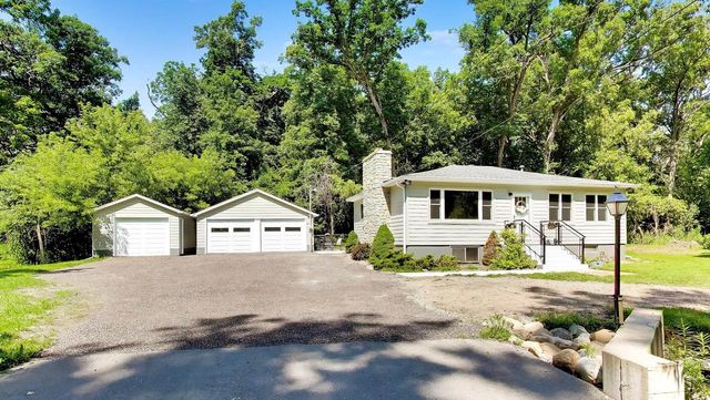 N1547 Wooddale DRIVE, Lake Geneva, WI 53147