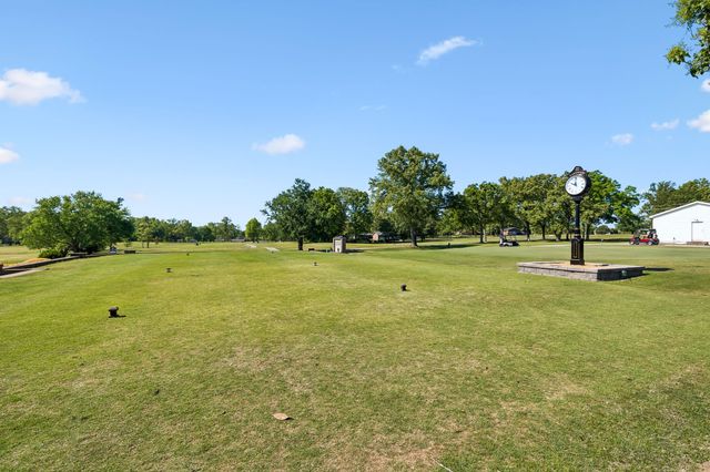 18 Setters Ln, W, Tullahoma, TN 37388