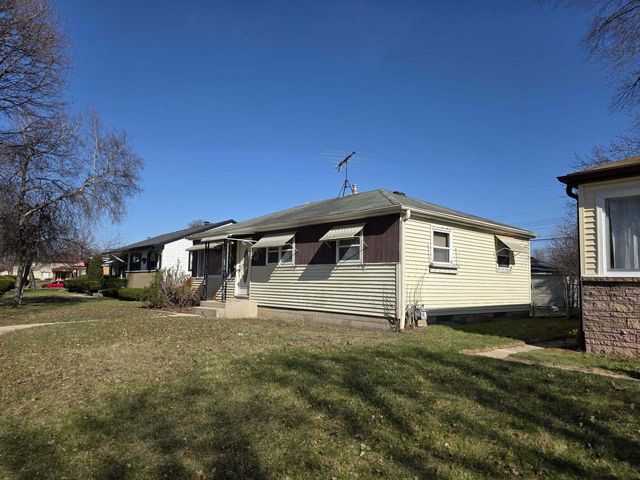 8127 Glen AVENUE, Milwaukee, WI 53218