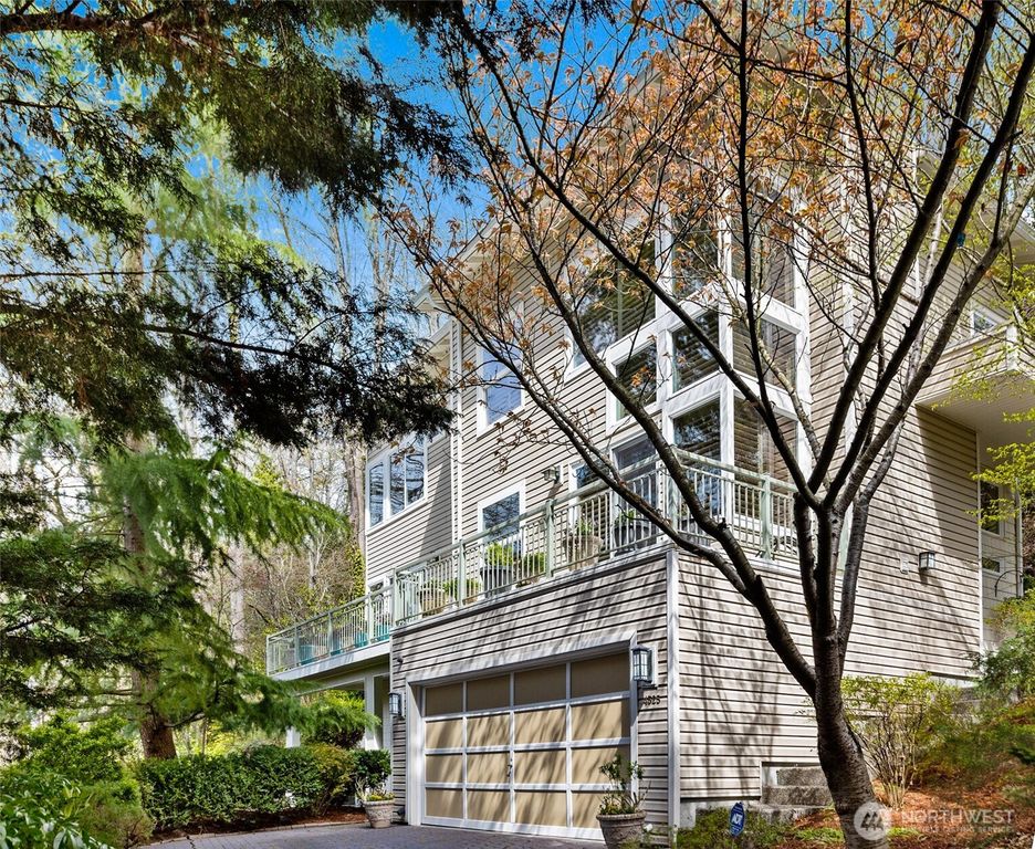 4525 47th Avenue S, Seattle, WA 98118