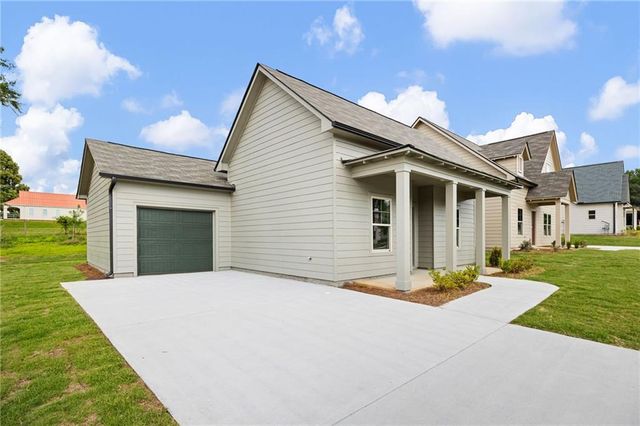 109 Winston Way, Carrollton, GA 30117