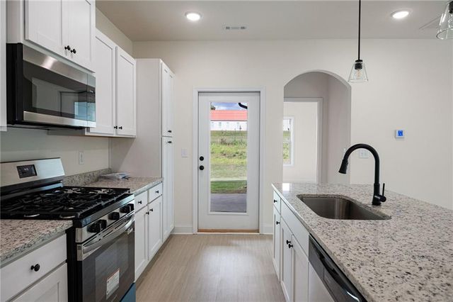 109 Winston Way, Carrollton, GA 30117