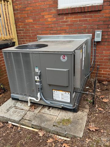 373 Westwood Drive, Statesville, NC 28677