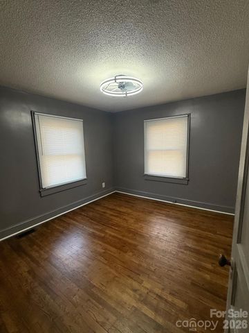 373 Westwood Drive, Statesville, NC 28677