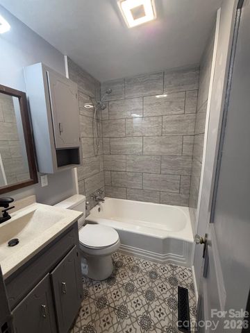 373 Westwood Drive, Statesville, NC 28677