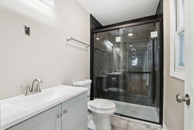 26814 N Genesee Street, Wauconda, IL 60084