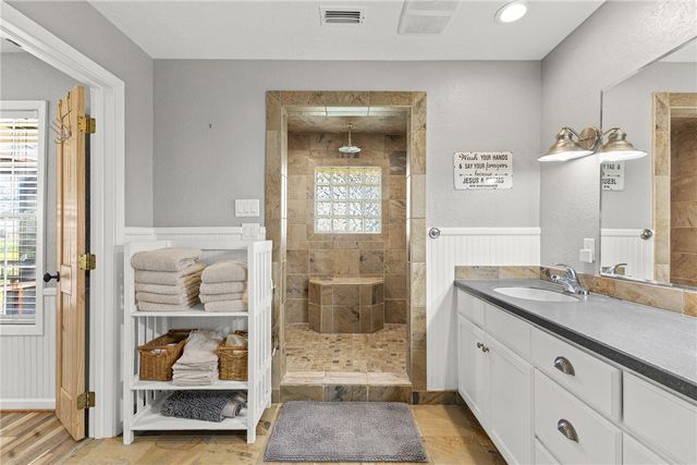 8787 Locke Road, Bryan, TX 77808
