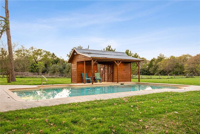 8787 Locke Road, Bryan, TX 77808