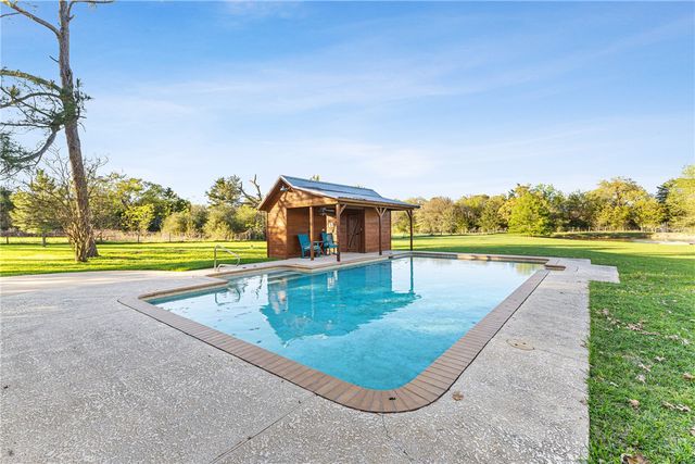 8787 Locke Road, Bryan, TX 77808
