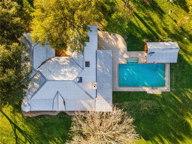 8787 Locke Road, Bryan, TX 77808