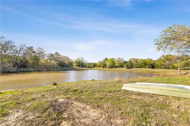 8787 Locke Road, Bryan, TX 77808