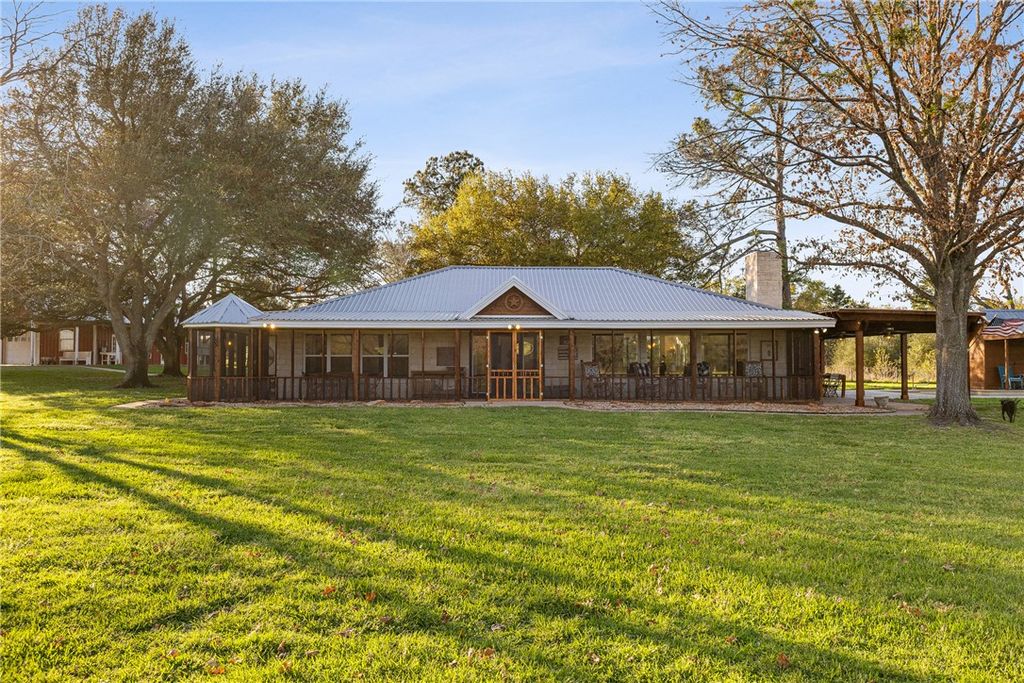 8787 Locke Road, Bryan, TX 77808