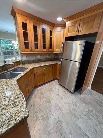 824 Georgian Point Drive, Lawrenceville, GA 30045