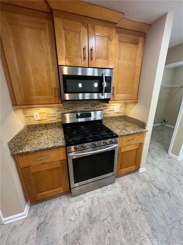 824 Georgian Point Drive, Lawrenceville, GA 30045