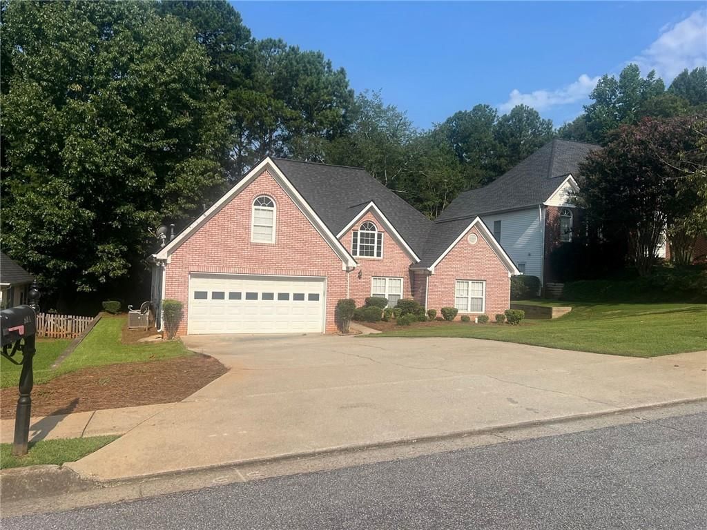 824 Georgian Point Drive, Lawrenceville, GA 30045