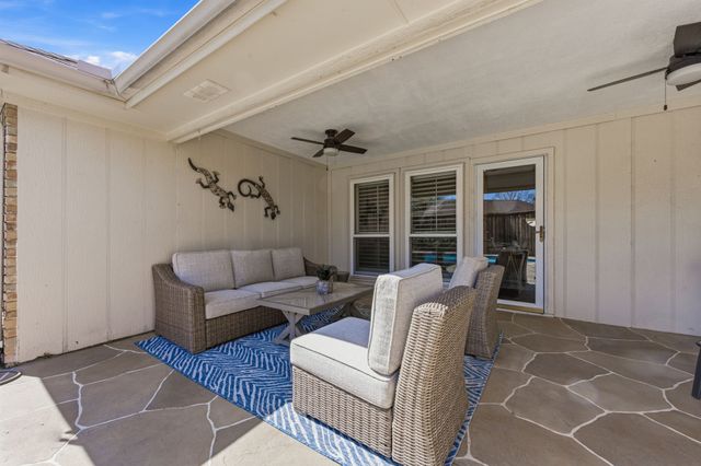 2832 Cambridgeshire Drive, Carrollton, TX 75007