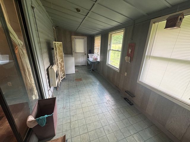 146 Mimosa St, Camden, TN 38320