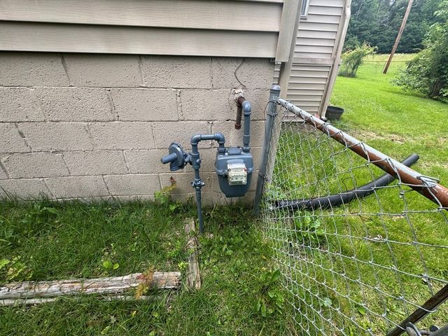 146 Mimosa St, Camden, TN 38320