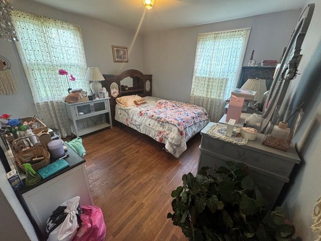 146 Mimosa St, Camden, TN 38320