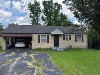 146 Mimosa St, Camden, TN 38320