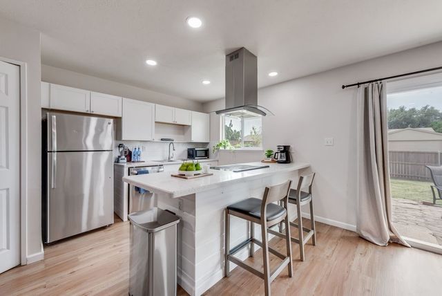 5317 Rutledge Court, The Colony, TX 75056