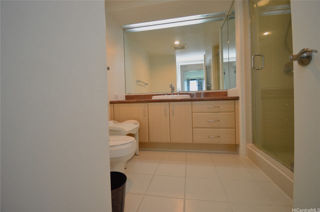 88 Piikoi Street 1605, Honolulu, HI 96814
