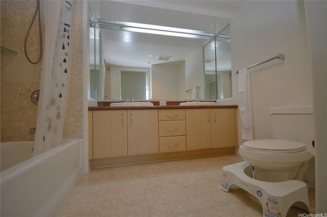 88 Piikoi Street 1605, Honolulu, HI 96814