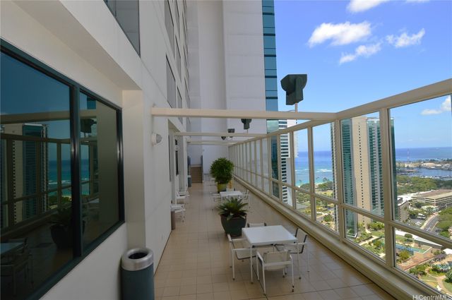 88 Piikoi Street 1605, Honolulu, HI 96814