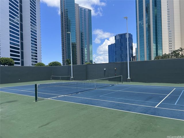 88 Piikoi Street 1605, Honolulu, HI 96814