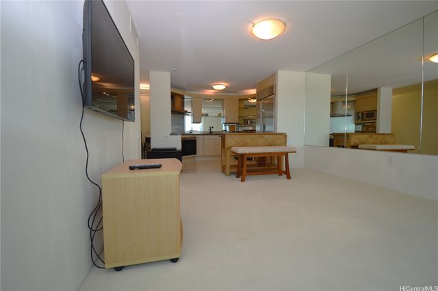 88 Piikoi Street 1605, Honolulu, HI 96814