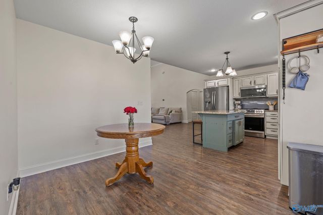 230 Berkshire Lane, Albertville, AL 35950