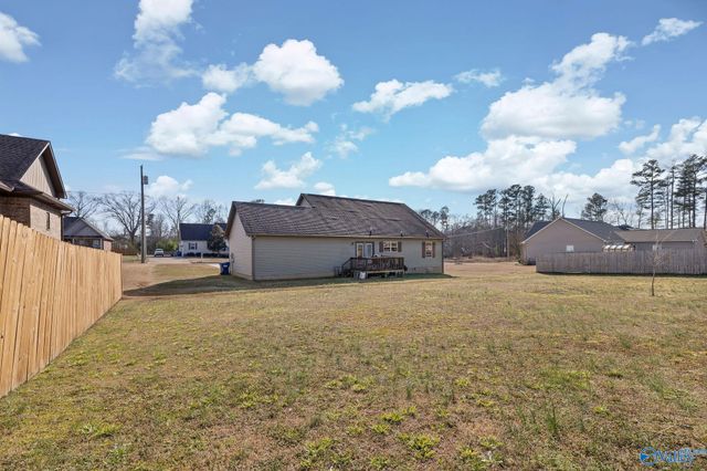 230 Berkshire Lane, Albertville, AL 35950