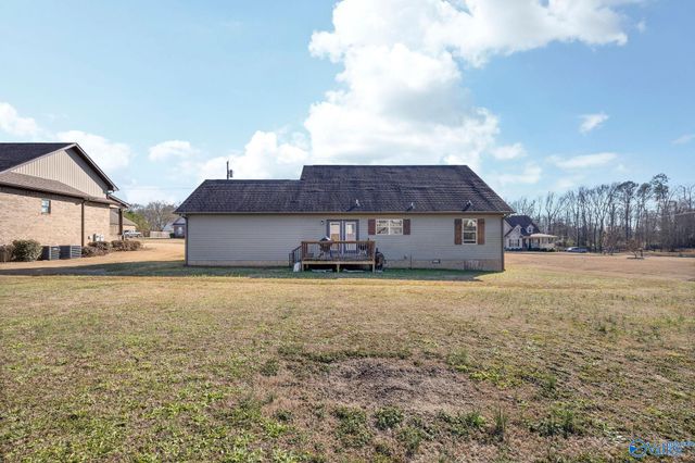 230 Berkshire Lane, Albertville, AL 35950