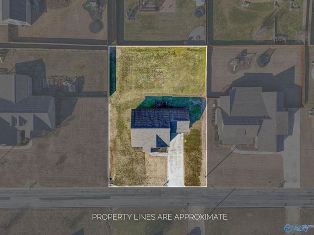 230 Berkshire Lane, Albertville, AL 35950