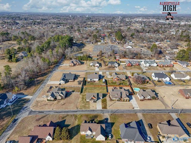 230 Berkshire Lane, Albertville, AL 35950