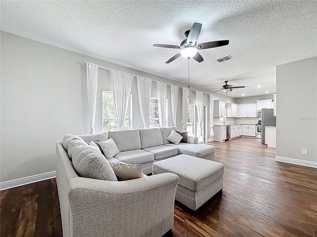 30409 TOKARA TERRACE, Mount Dora, FL 32757