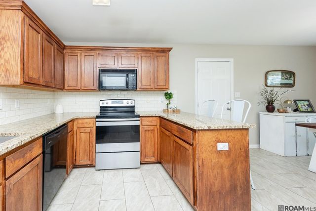 9985 Asheville Dr, Denham Springs, LA 70706