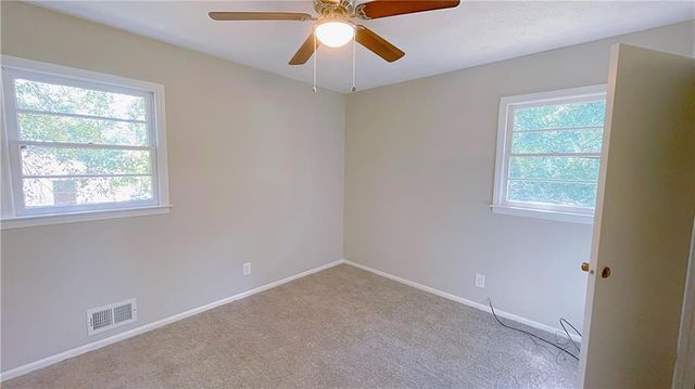 122 Barnesville Road, Griffin, GA 30224