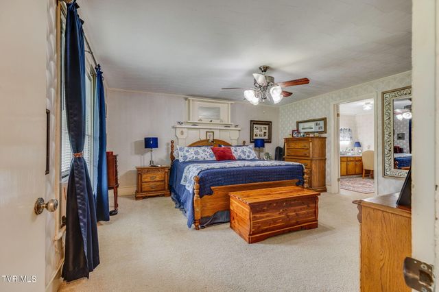 700 West Riverside Drive, Elizabethton, TN 37643