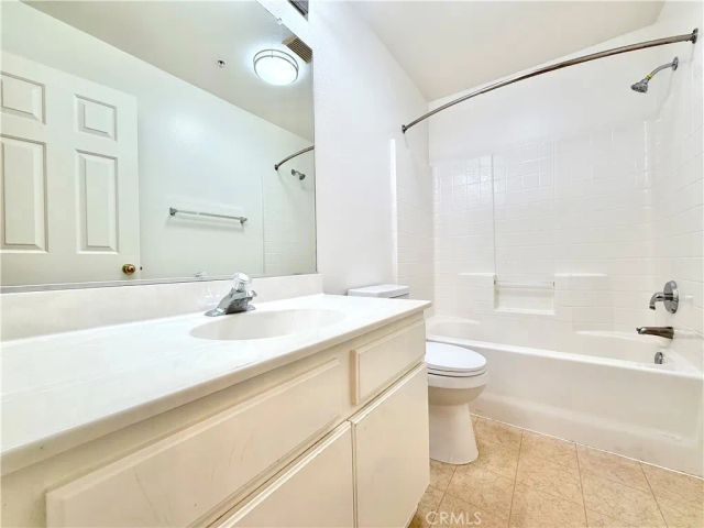 26092 Mayfield Union Way B, Murrieta, CA 92563