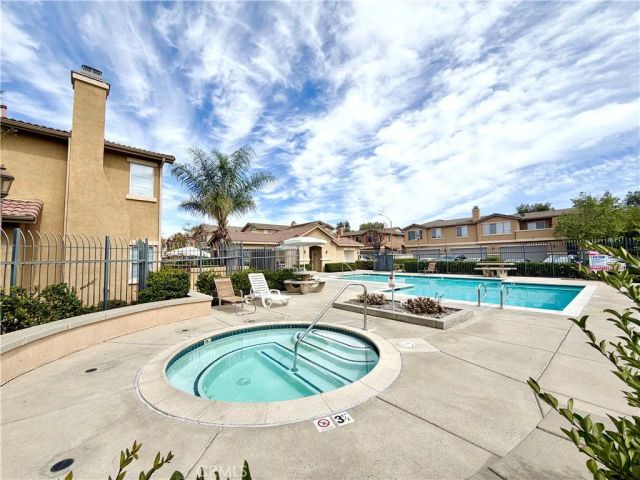 26092 Mayfield Union Way B, Murrieta, CA 92563