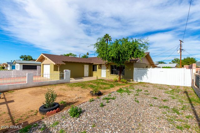 4310 W ROSE Lane, Glendale, AZ 85301