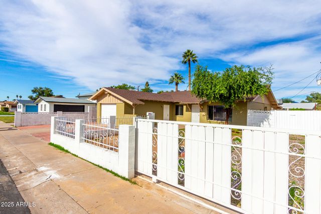 4310 W ROSE Lane, Glendale, AZ 85301