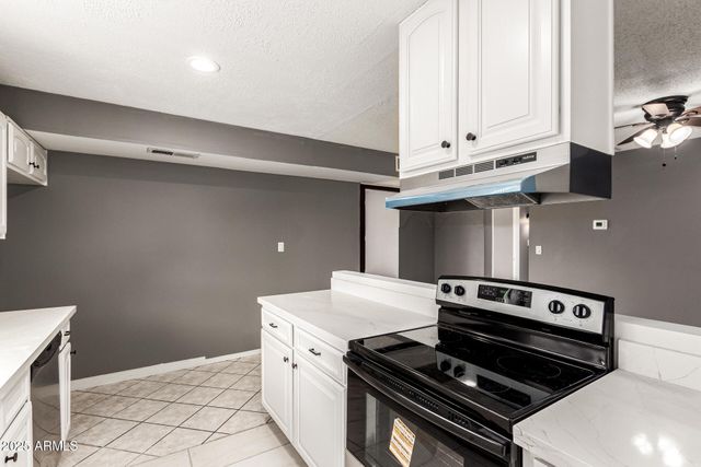 4310 W ROSE Lane, Glendale, AZ 85301