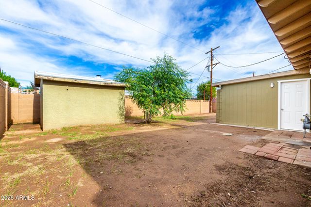 4310 W ROSE Lane, Glendale, AZ 85301