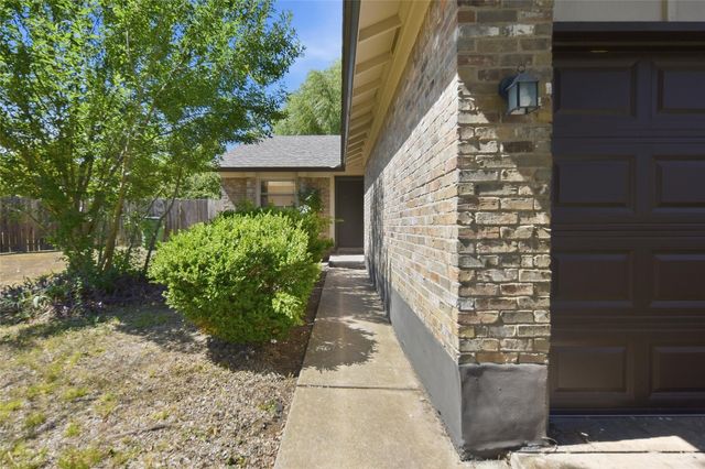 1918 Nicole CIR B, Round Rock, TX 78664